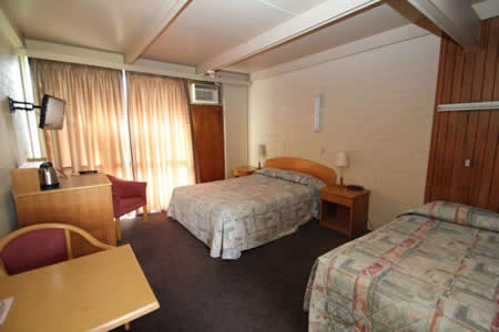 Rubicon Hotel Motel - Accommodation Airlie Beach 1