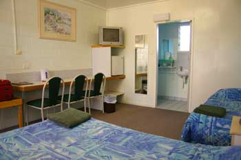 Cooroy Motel & Caravan Park - Accommodation Fremantle 1
