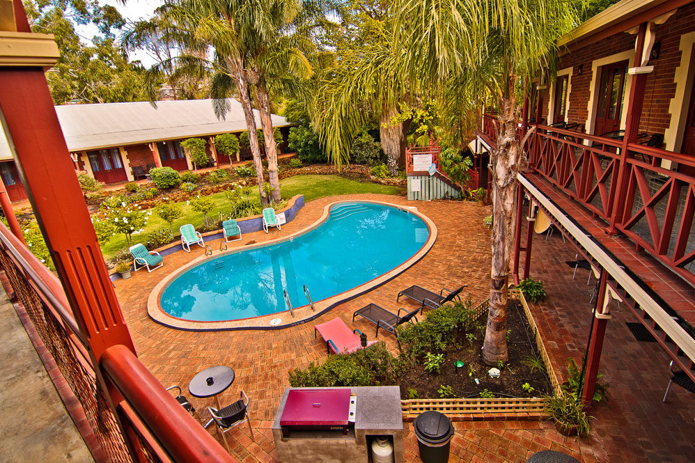 Heritage Country Motel - Accommodation Airlie Beach 3