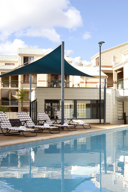Mont Clare Boutique Apartments - Accommodation QLD 4