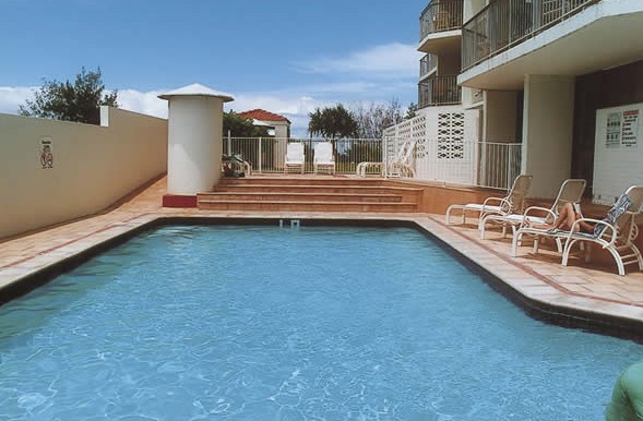 Golden Sands Holiday Apartments - Accommodation Fremantle 4