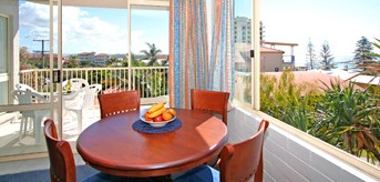 Surf Dance Holiday Units - Accommodation Airlie Beach 2