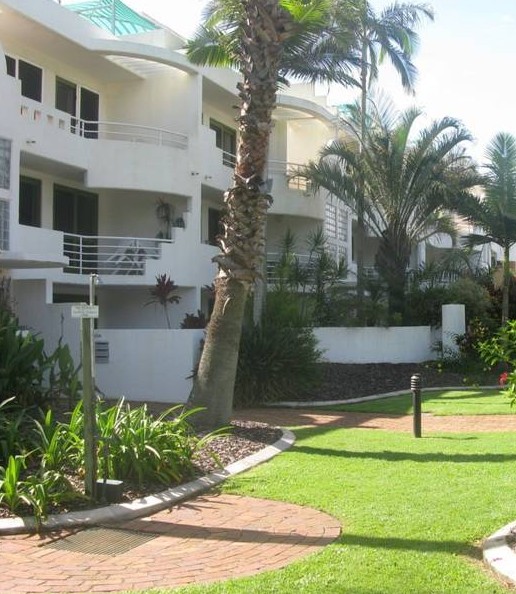 Camargue Beachfront Apartments - Accommodation Airlie Beach 1