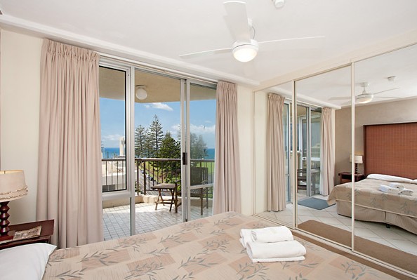 Rainbow Commodore Holiday Apartments - Accommodation QLD 2
