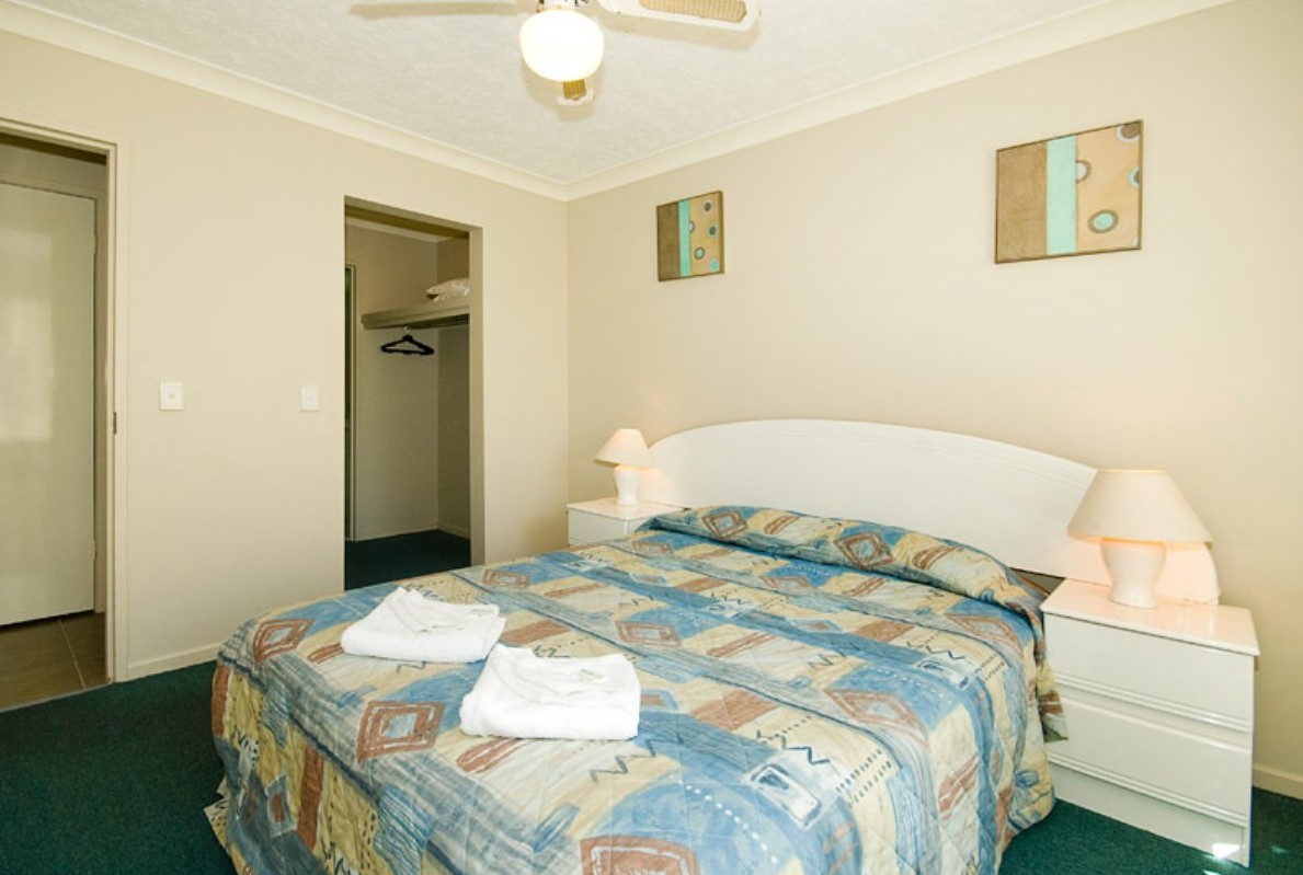 Bay Lodge Apartments - Accommodation QLD 3