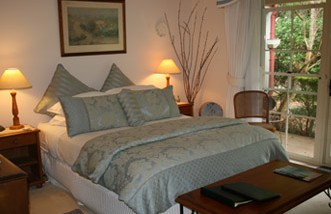 Noosa Valley Manor - Bed And Breakfast - St Kilda Accommodation