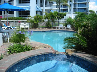 Estoril On Moffat Holiday Apartments - Accommodation Airlie Beach 4