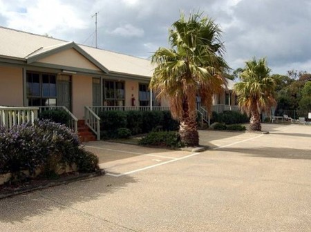 Lightkeepers Inn Motel - Redcliffe Tourism