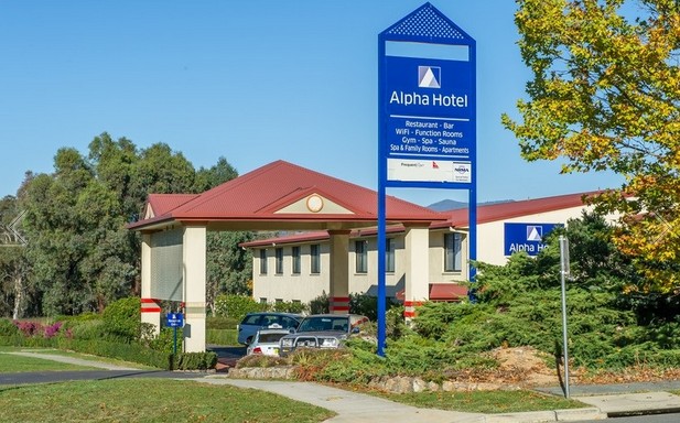 Alpha Hotel Canberra - Accommodation Find
