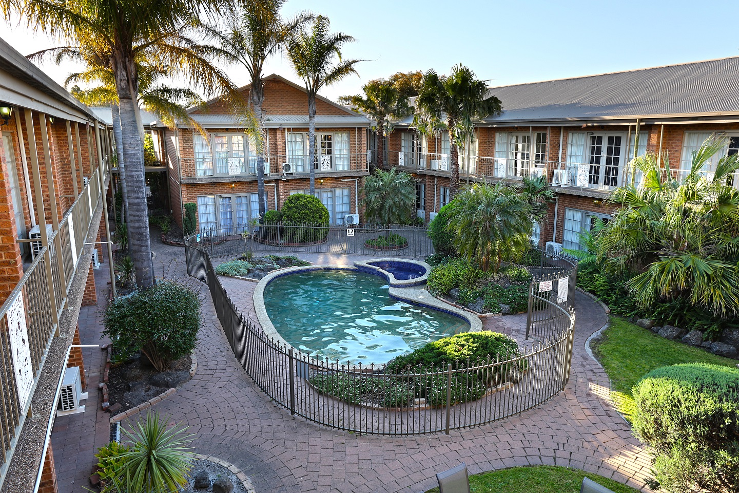Quality Hotel Melbourne Airport - Accommodation Airlie Beach