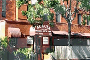 Acacia Inner City Inn - Accommodation Burleigh 2