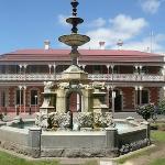 Jens Town Hall Hotel - Accommodation NT 2