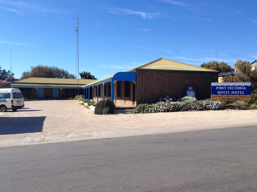 Port Victoria Hotel Motel - Dalby Accommodation