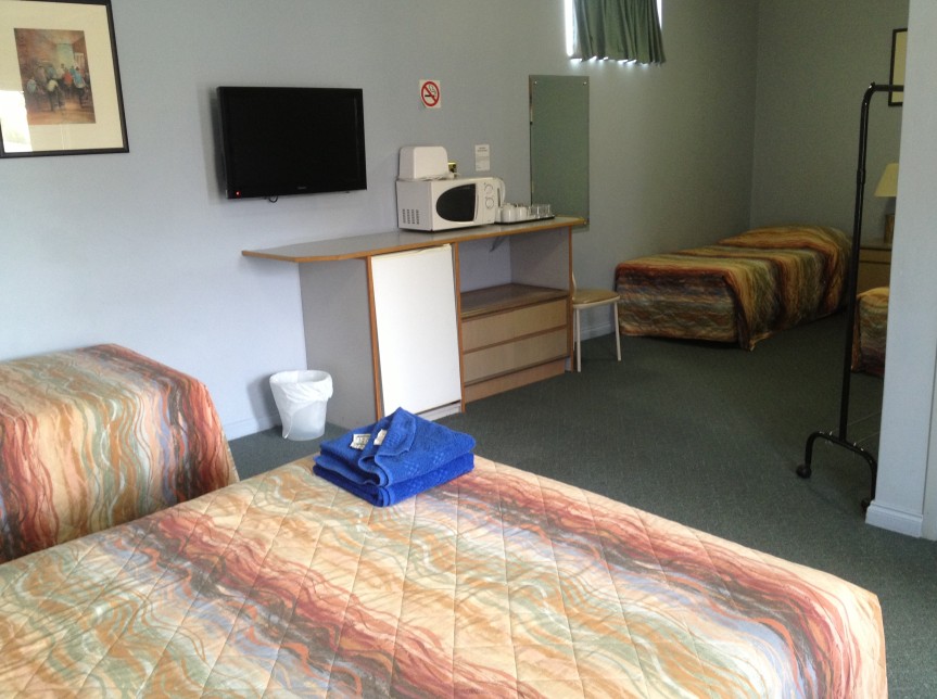 City West Motel - Accommodation Tasmania 5