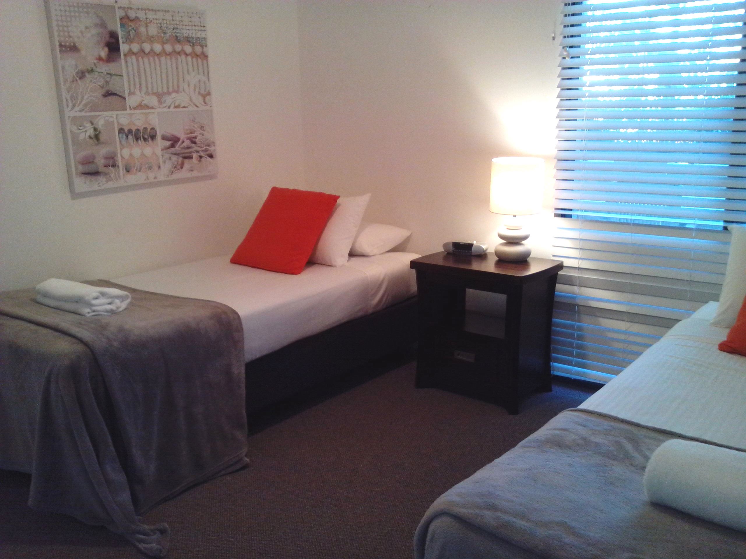 Outrigger Bay Apartments - Accommodation Tasmania 8