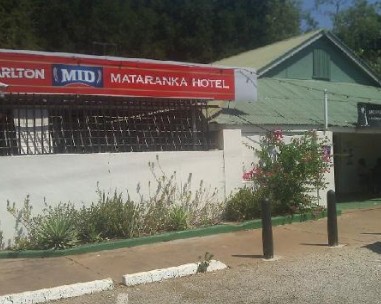 Mataranka Hotel Motel - Accommodation Airlie Beach 2