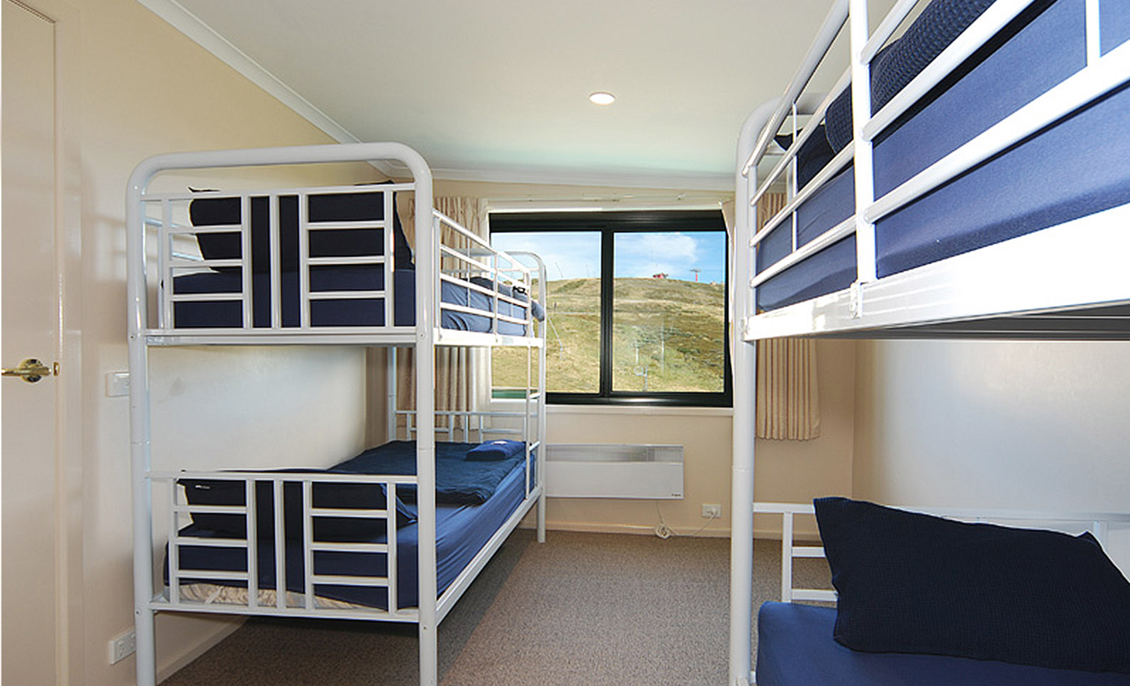 Arlberg Hotel Mt Buller - Accommodation Adelaide 4