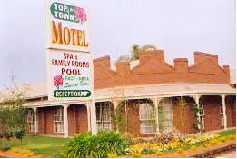 Top Of The Town Motel - Accommodation Mount Tamborine