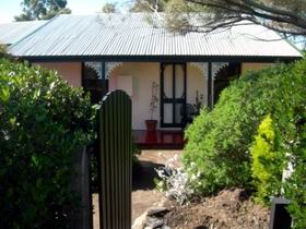 Jasmine's Cottage - Accommodation Sunshine Coast