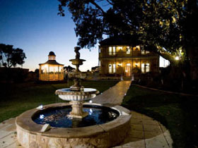 Rose-Eden House - Coogee Beach Accommodation