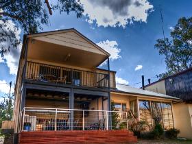 River Shack Rentals - The Manor - Accommodation Redcliffe