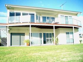 Swanport Views Holiday Home - St Kilda Accommodation