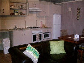 Little Para Cottage - Accommodation in Brisbane