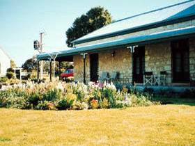 Robe House - Accommodation Tasmania