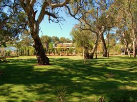 Jacobs Creek Retreat at Moorooroo Park - Darwin Tourism