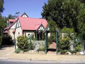 The Dove Cote - Accommodation Adelaide