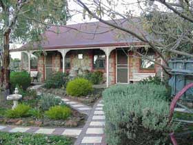 Langmeil Cottages - Accommodation in Brisbane