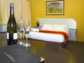 Victoria Hotel - Strathalbyn - Geraldton Accommodation