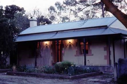 Walnut Cottage - Yamba Accommodation