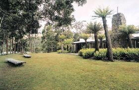 Tullah Lakeside Lodge - Accommodation in Surfers Paradise