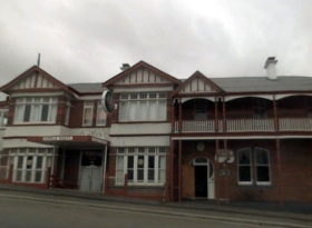 Lords Hotel - Dalby Accommodation