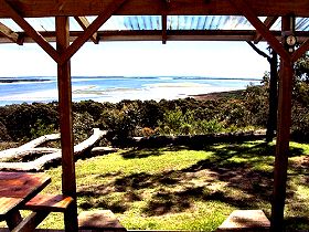 Island View Spa Cottage - Accommodation Sunshine Coast