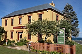 Schouten House - Accommodation Redcliffe