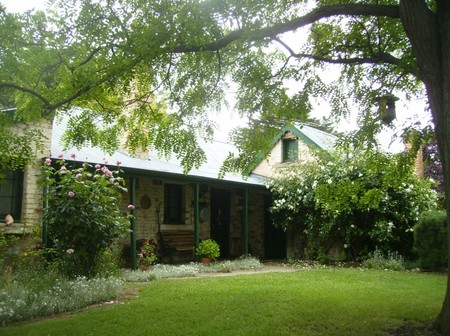 Laurel Cottage - Dalby Accommodation