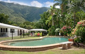 Jungara Cairns  Bed and Breakfast - St Kilda Accommodation