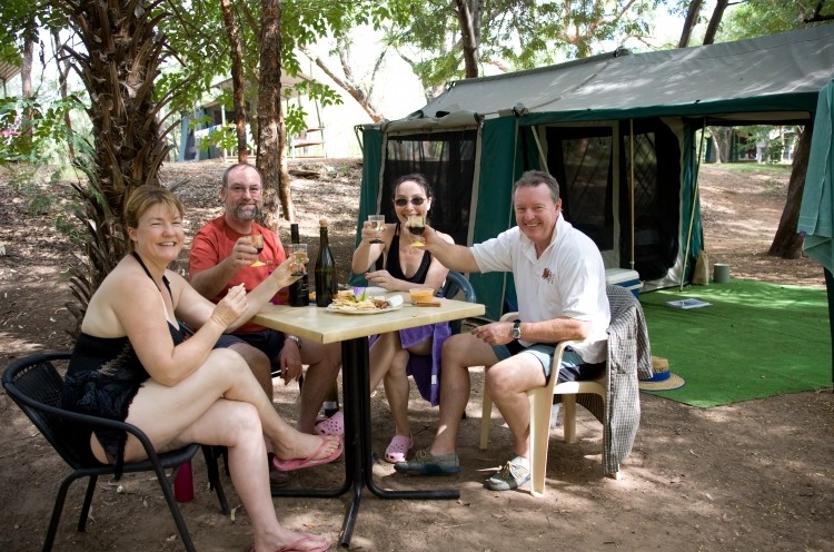 Adels Grove Camping Park - Casino Accommodation
