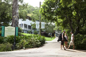Halse Lodge Backpackers Hostel YHA - Redcliffe Tourism
