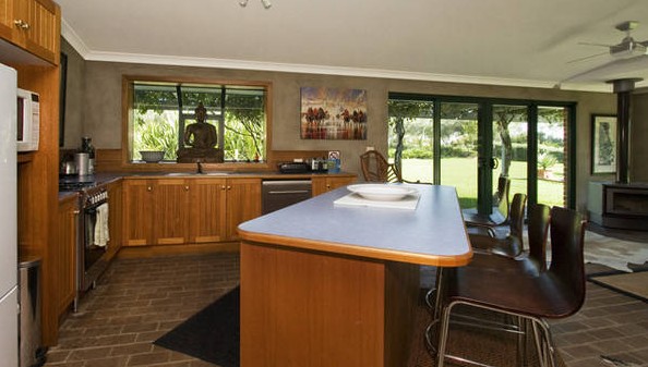 Banksia Garden Retreat - Accommodation Redcliffe