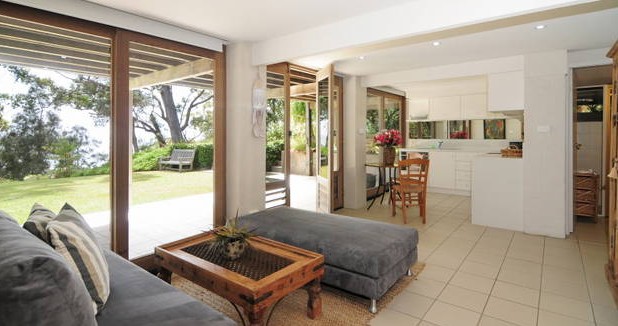 Bungalows on the Beach - Accommodation Redcliffe