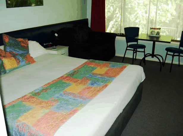Poinciana Motel - Accommodation in Brisbane
