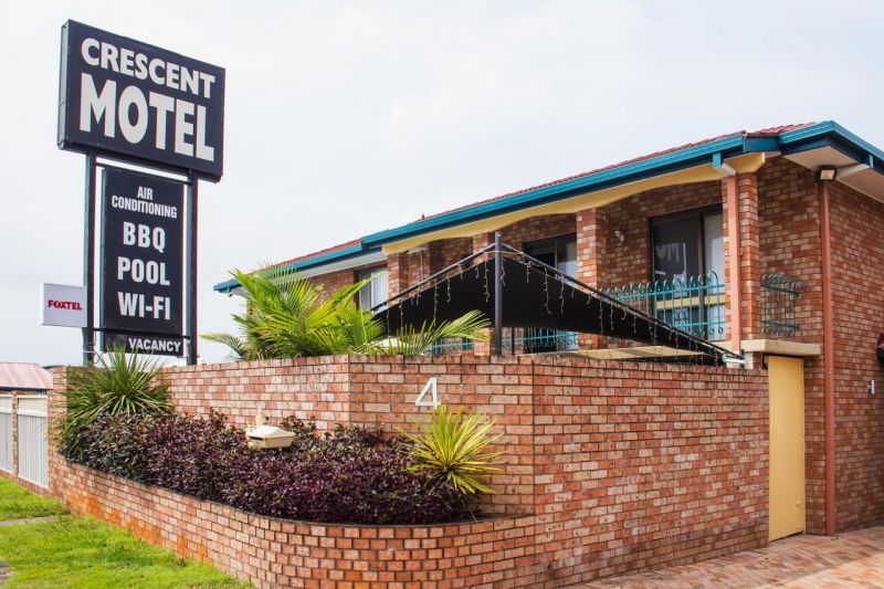 Crescent Motel - Accommodation Sunshine Coast