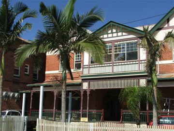 Maclean Hotel - Accommodation Sunshine Coast
