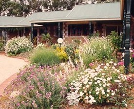 Red Gum Lagoon Cottages - Accommodation Redcliffe