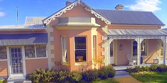 Cromwell House - Accommodation Tasmania