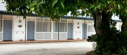 Pacific Motel - Accommodation Airlie Beach