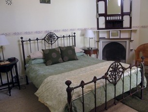 Araluen Old Courthouse Bed And Breakfast - thumb 1